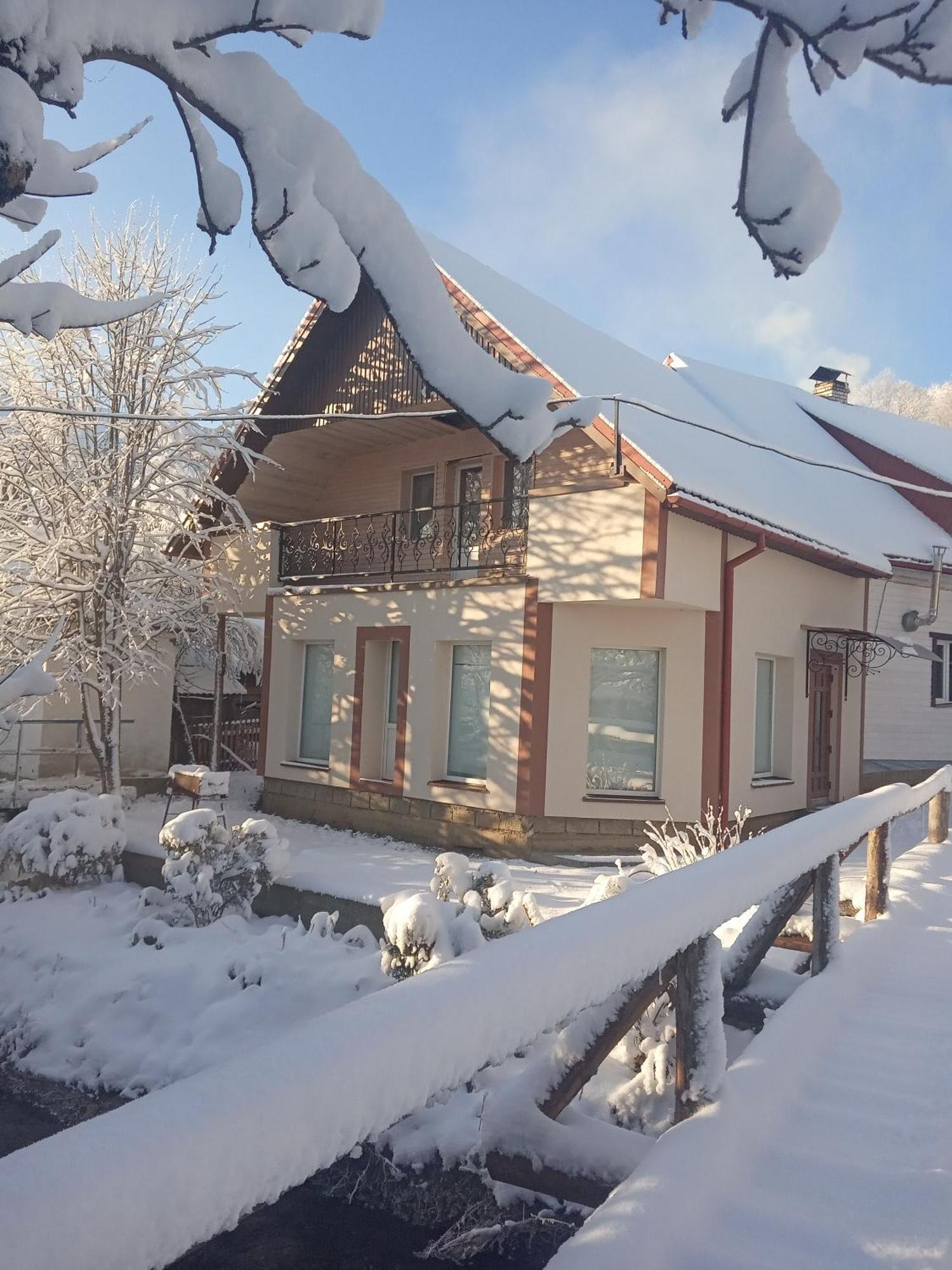 Hotel У Олега Verkhne-Studenyy Exterior foto