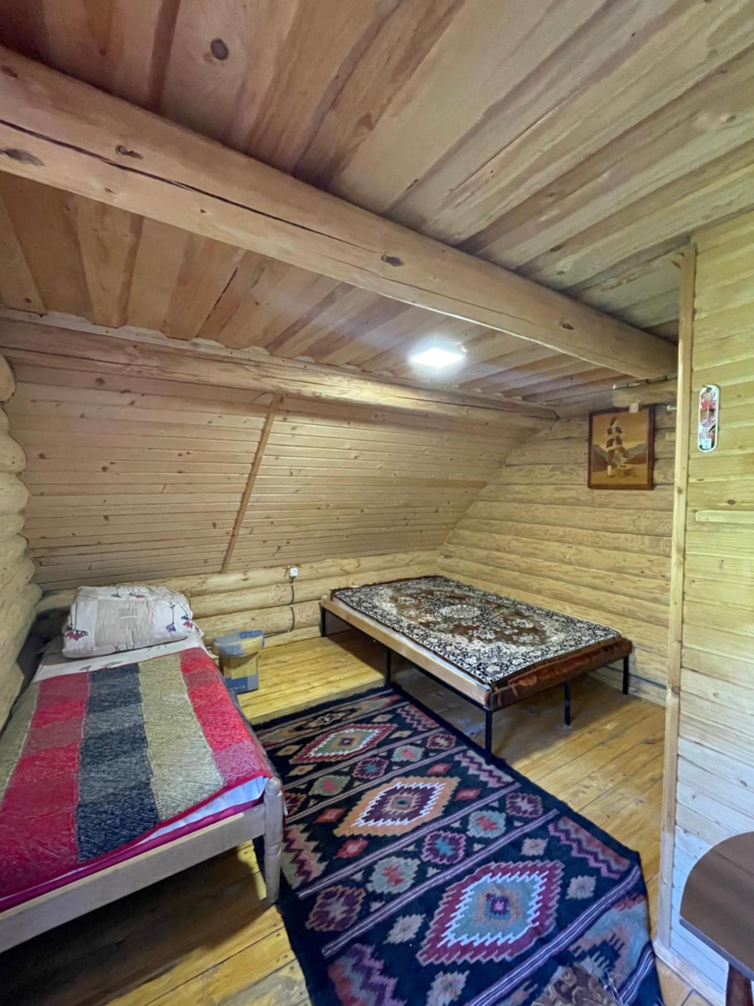 Hotel У Олега Verkhne-Studenyy Exterior foto